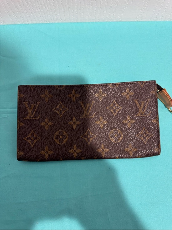 Louis Vuitton Handbags - Louis Vuitton Tan Monogram Pochette 20